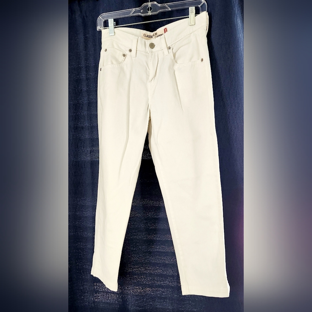 Levi's White Capri Jeans